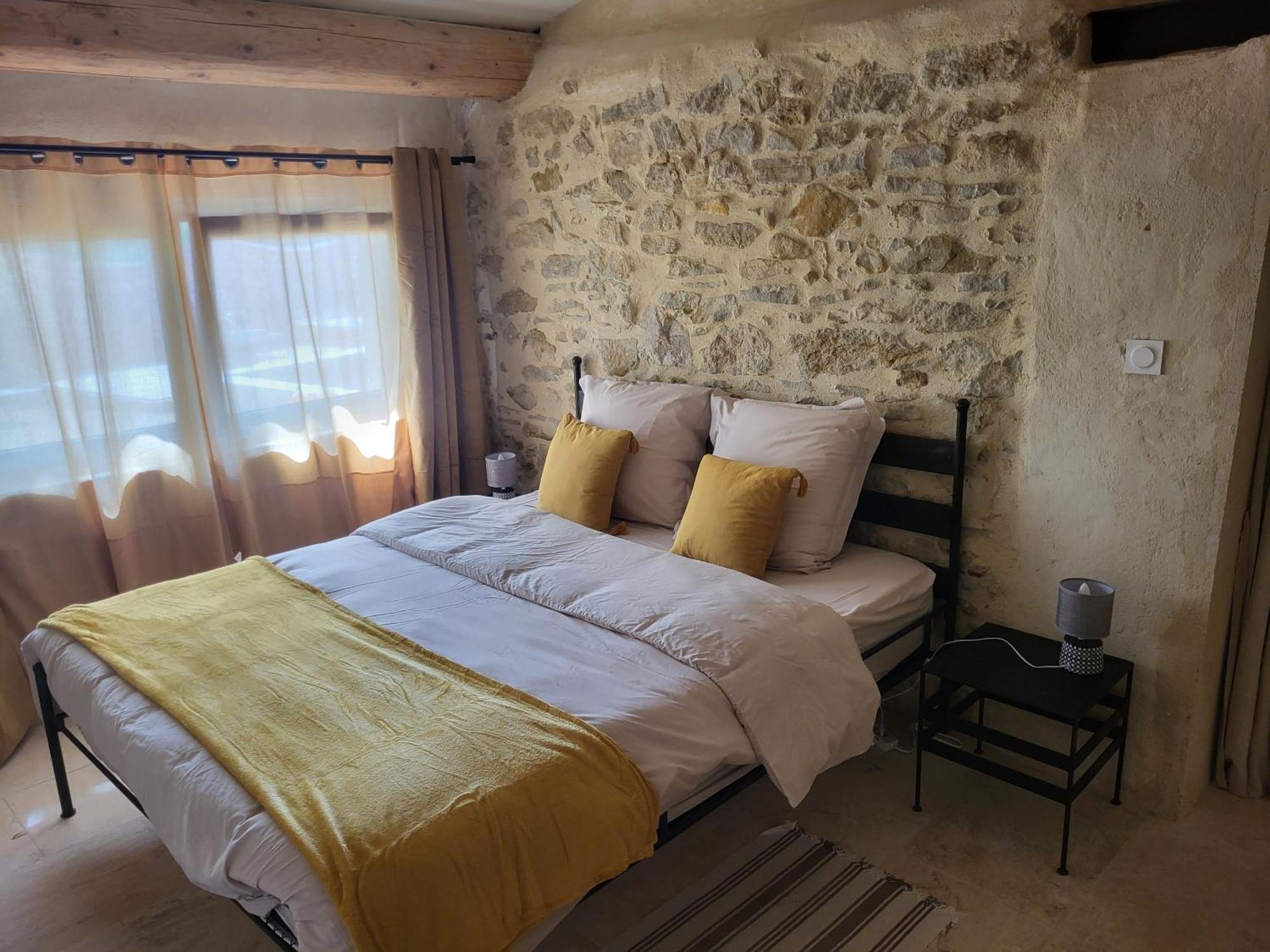 Bed and Breakfast Bastide De La Madeleine Pougnadoresse Exteriér fotografie
